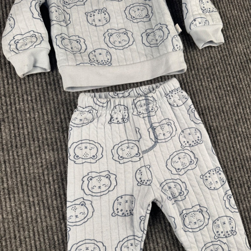Duck Duck Goose Baby 6-9M Quilted Lion Print Henley Top & Joggers Set Blue 195 - Picture 4 of 8